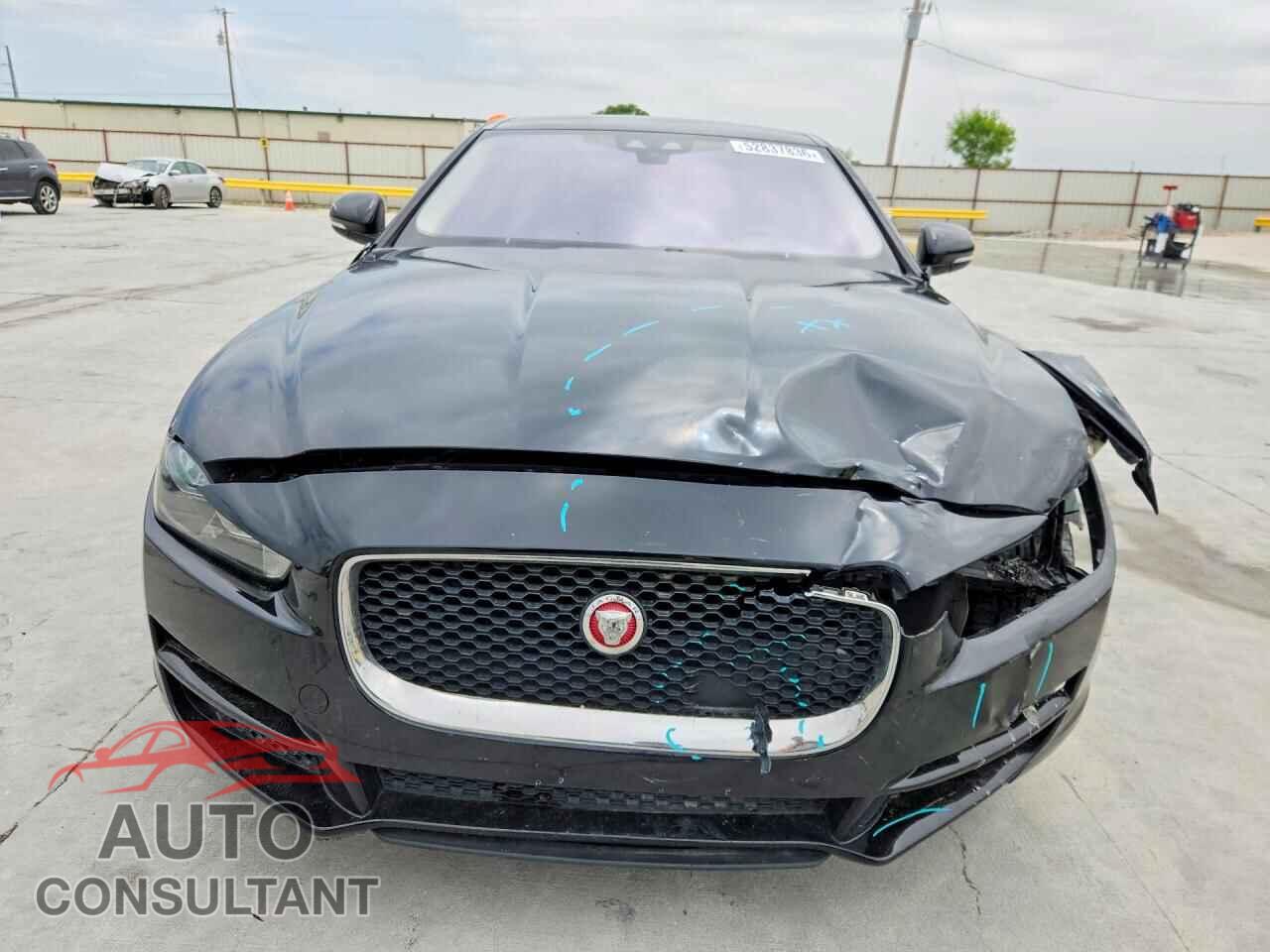 JAGUAR XE 2017 - SAJAR4BG3HA973571