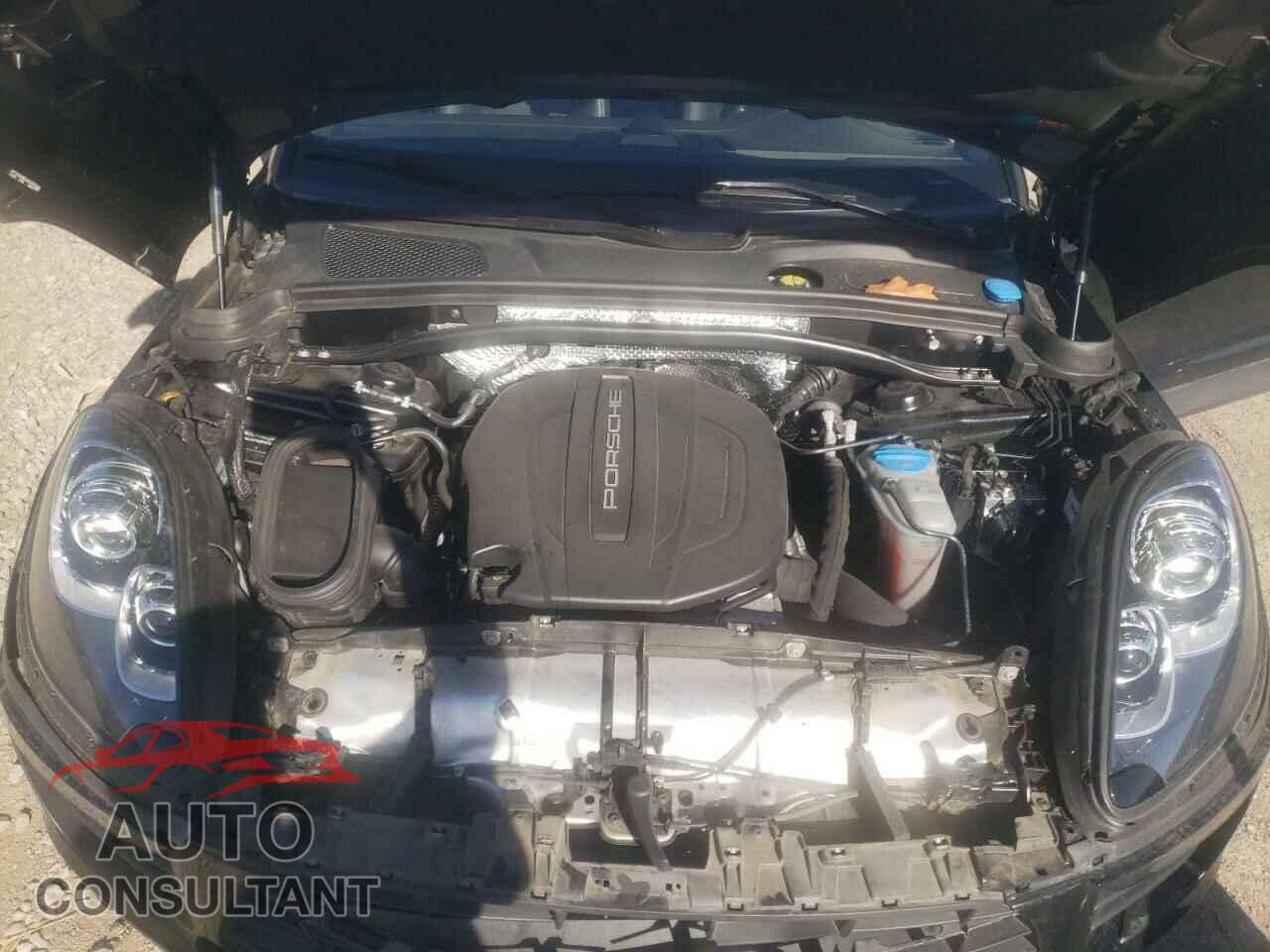 PORSCHE MACAN 2018 - WP1AA2A58JLB15838