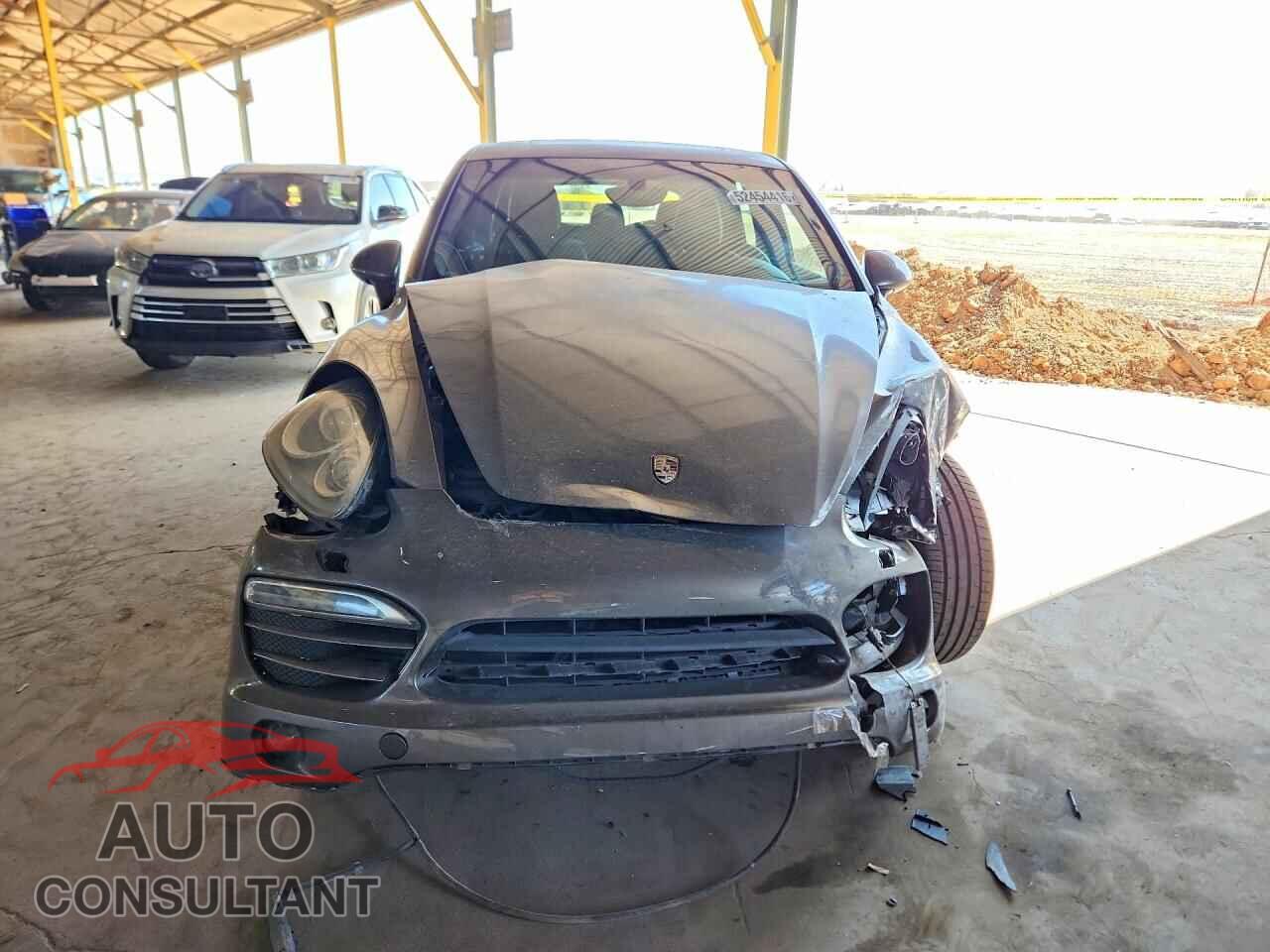 PORSCHE CAYENNE 2012 - WP1AA2A28CLA03758