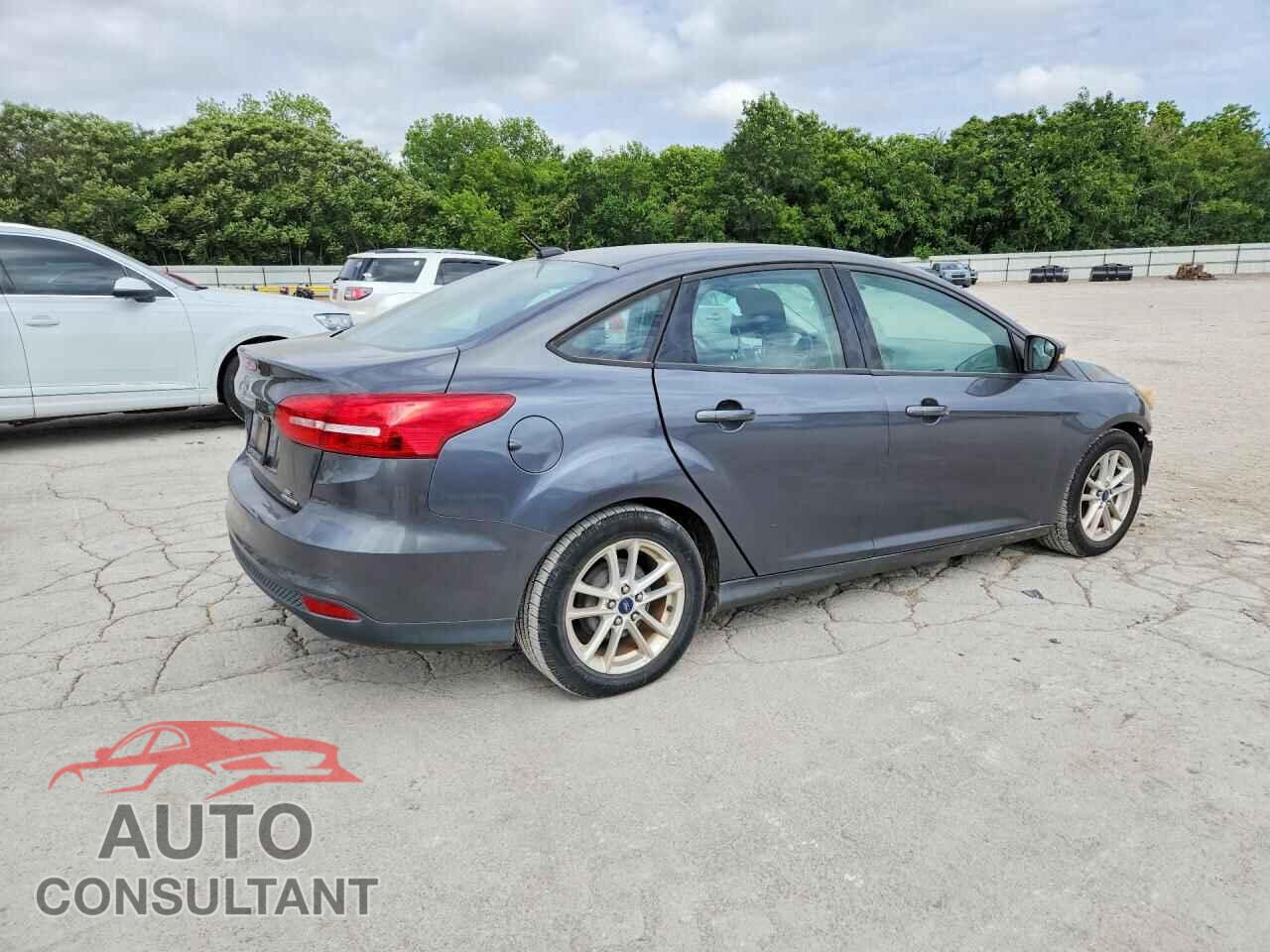 FORD FOCUS 2015 - 1FADP3F21FL248391