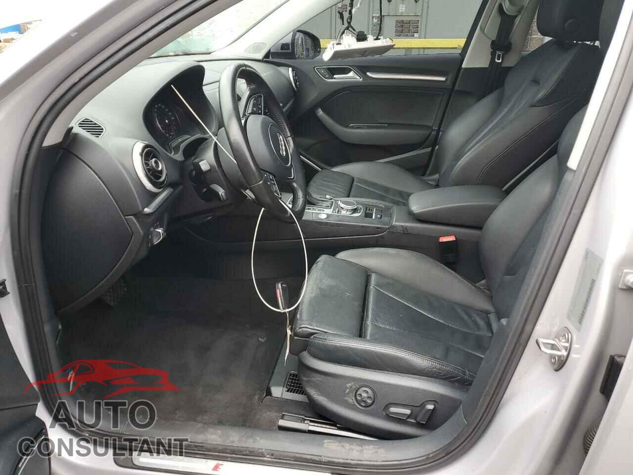 AUDI A3 2015 - WAUKFGFF1F1107697