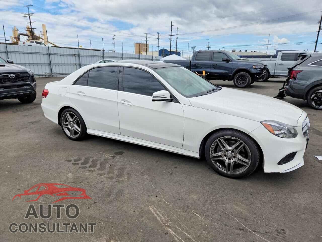 MERCEDES-BENZ E-CLASS 2014 - WDDHF5KB2EA919387