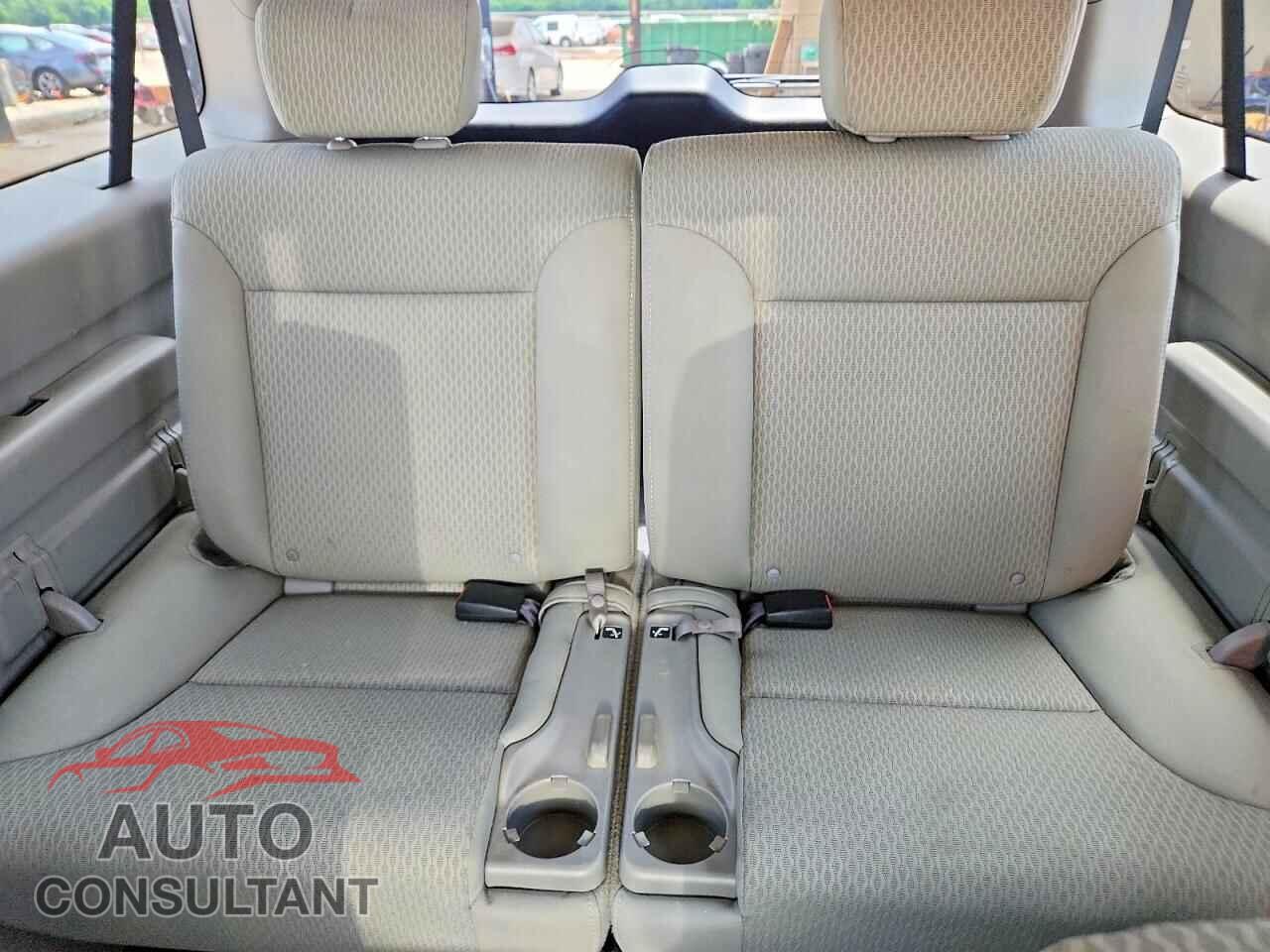 HONDA ELEMENT 2011 - 5J6YH1H38BL002459