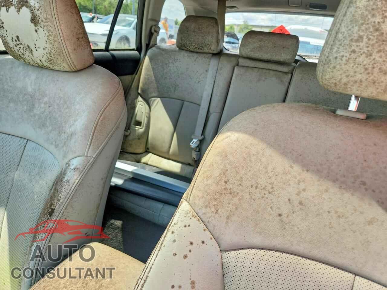 SUBARU OUTBACK 2014 - 4S4BRBLC6E3203640