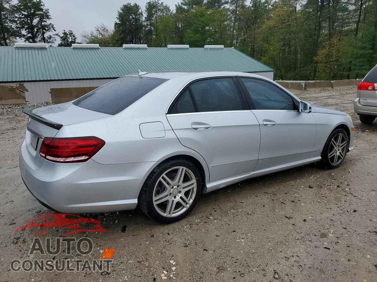 MERCEDES-BENZ E-CLASS 2010 - WDDHF7CBXAA101152