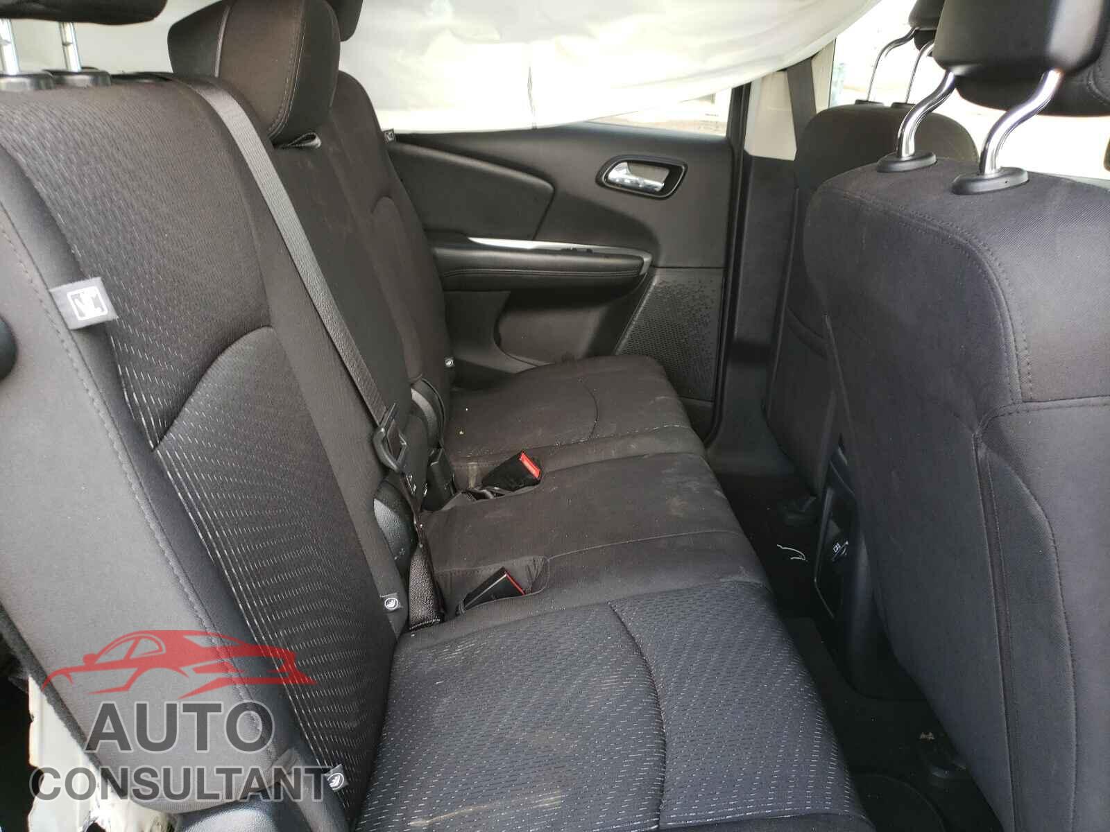 DODGE JOURNEY 2018 - 3C4PDCAB2JT383402