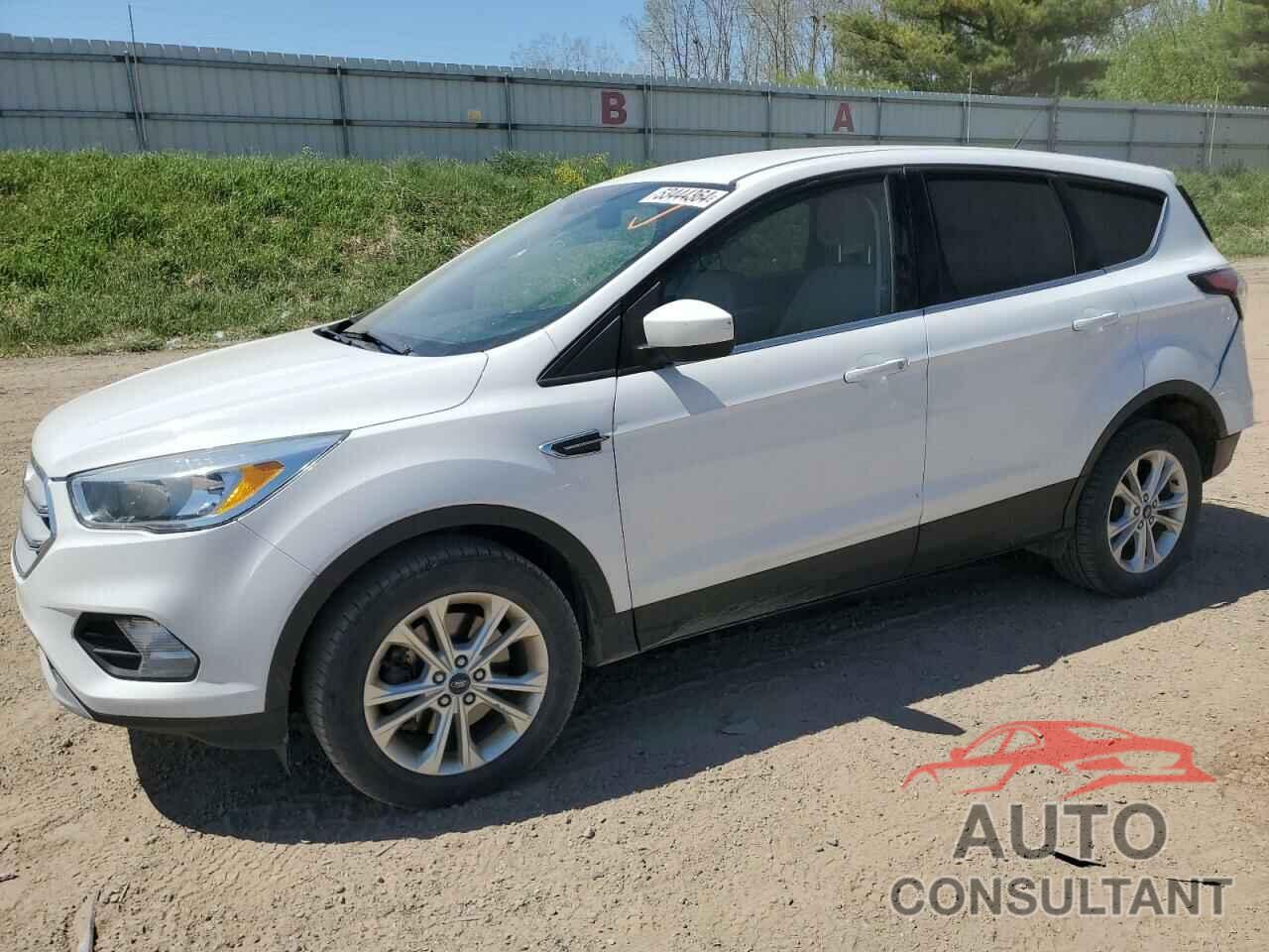 FORD ESCAPE 2017 - 1FMCU9GD6HUA13107