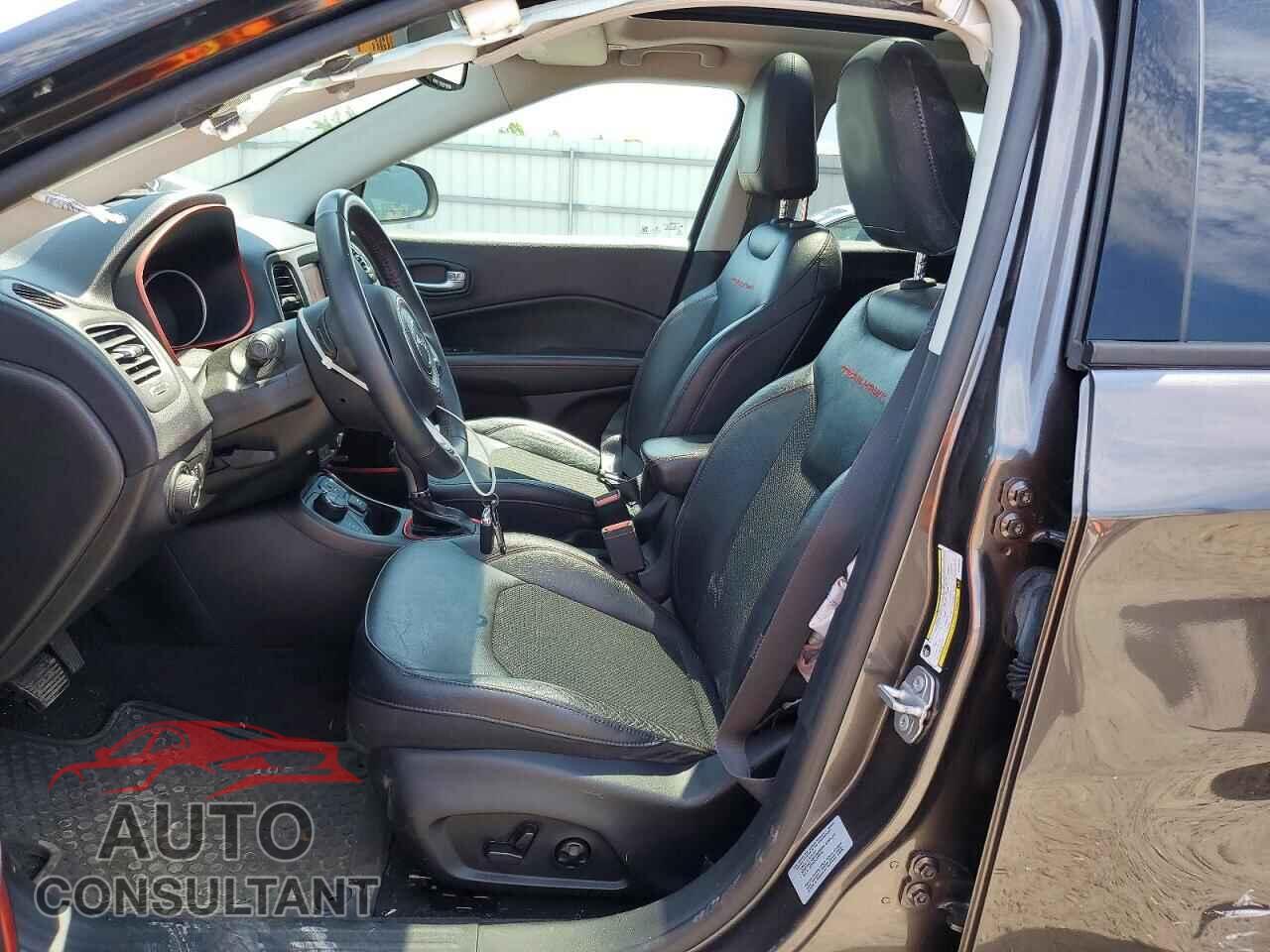 JEEP COMPASS 2017 - 3C4NJDDB8HT689497