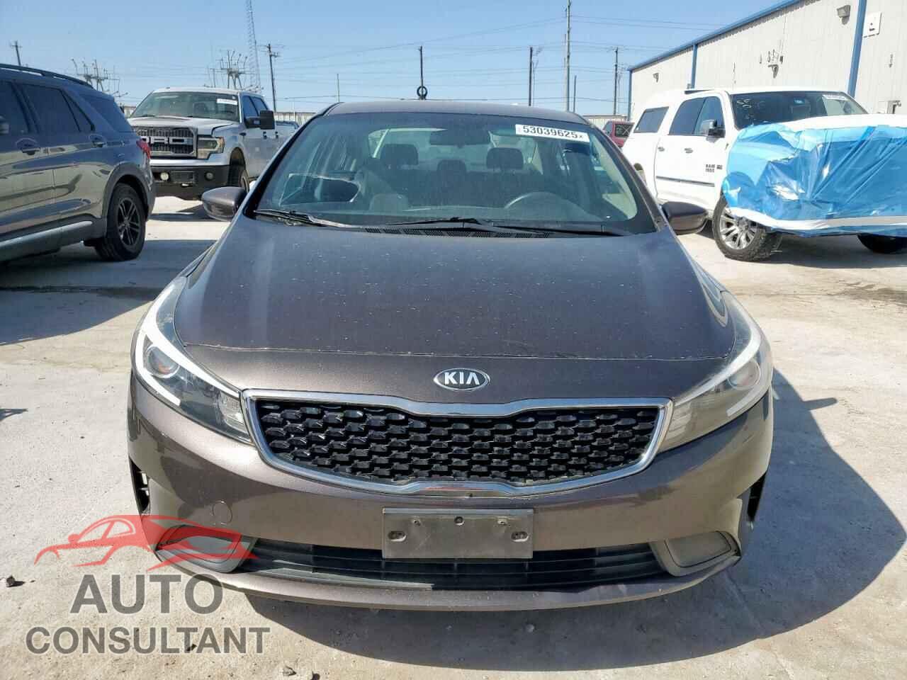 KIA FORTE 2017 - 3KPFL4A74HE014569