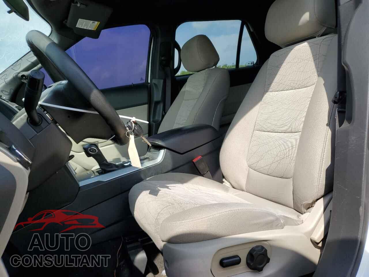 FORD EXPLORER 2015 - 1FM5K7B89FGA75240