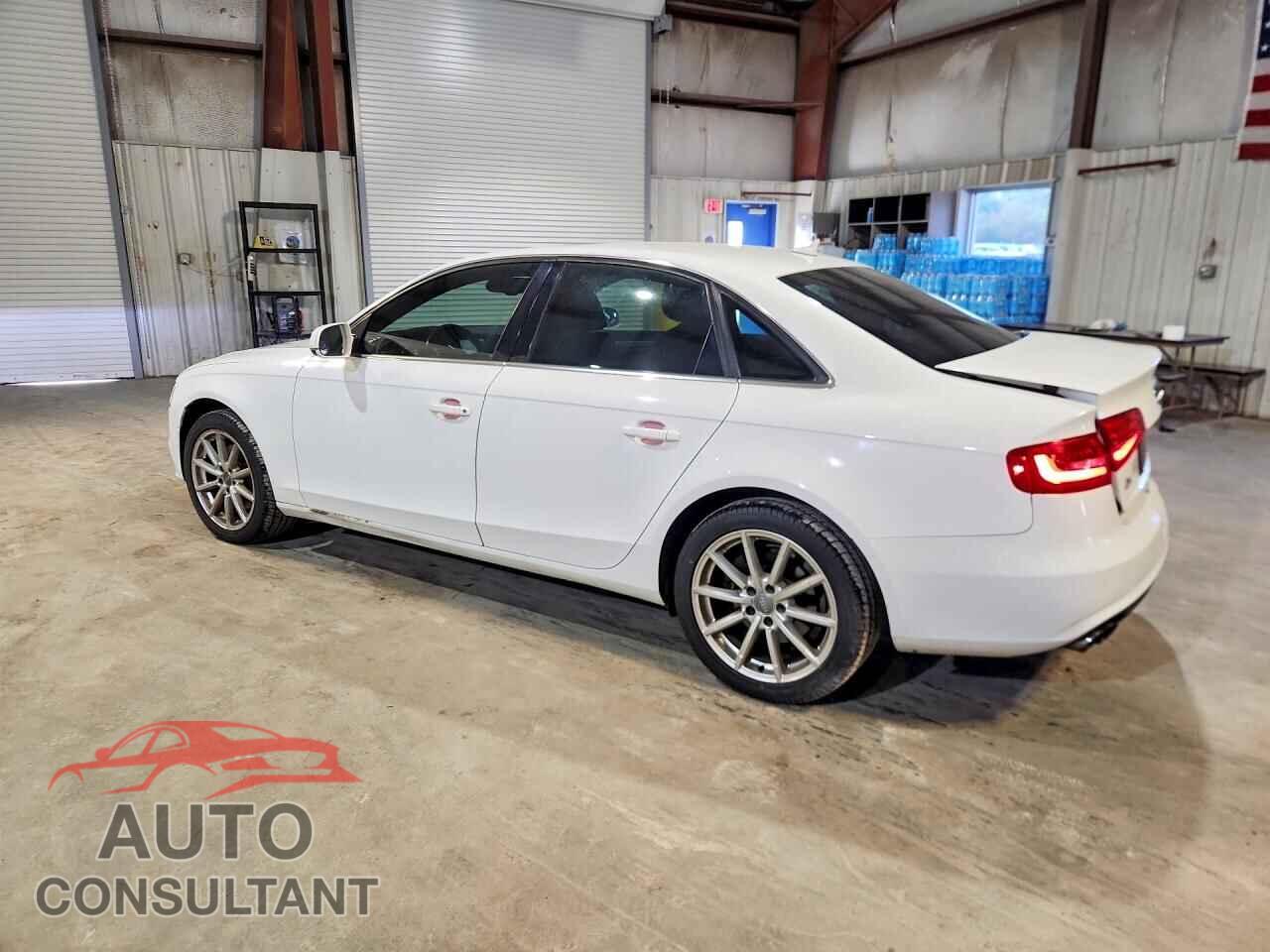 AUDI A4 2013 - WAUFFAFL3DN009023