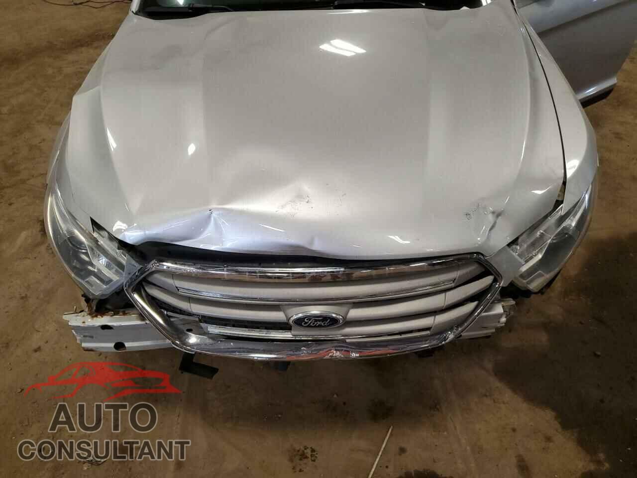 FORD TAURUS 2013 - 1FAHP2E82DG174647