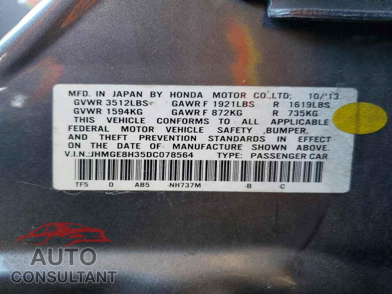 HONDA FIT 2013 - JHMGE8H35DC078564