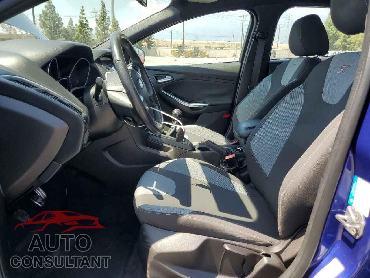 FORD FOCUS 2014 - 1FADP3L98EL374585