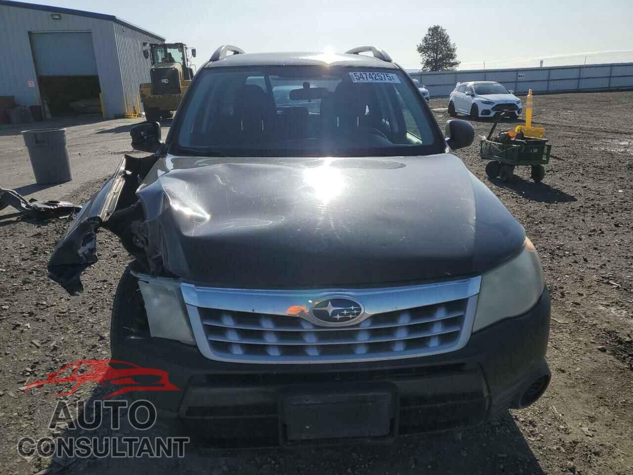 SUBARU FORESTER 2011 - JF2SHABC3BH740906