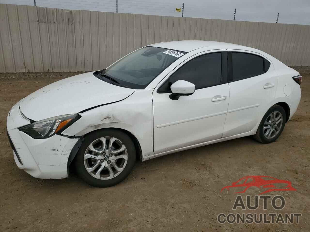 TOYOTA YARIS 2017 - 3MYDLBYV1HY178636
