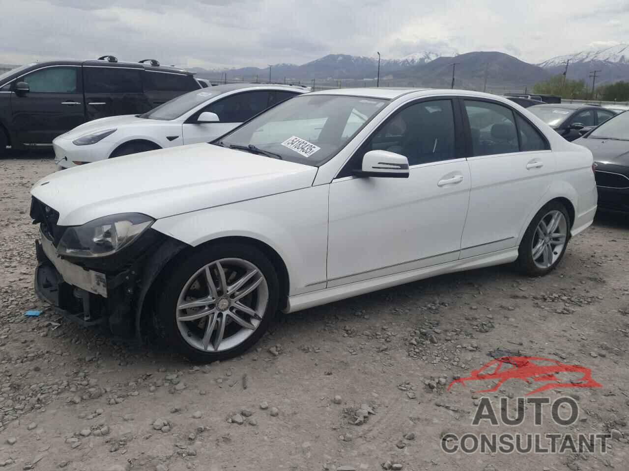 MERCEDES-BENZ C-CLASS 2014 - WDDGF8AB8ER312068
