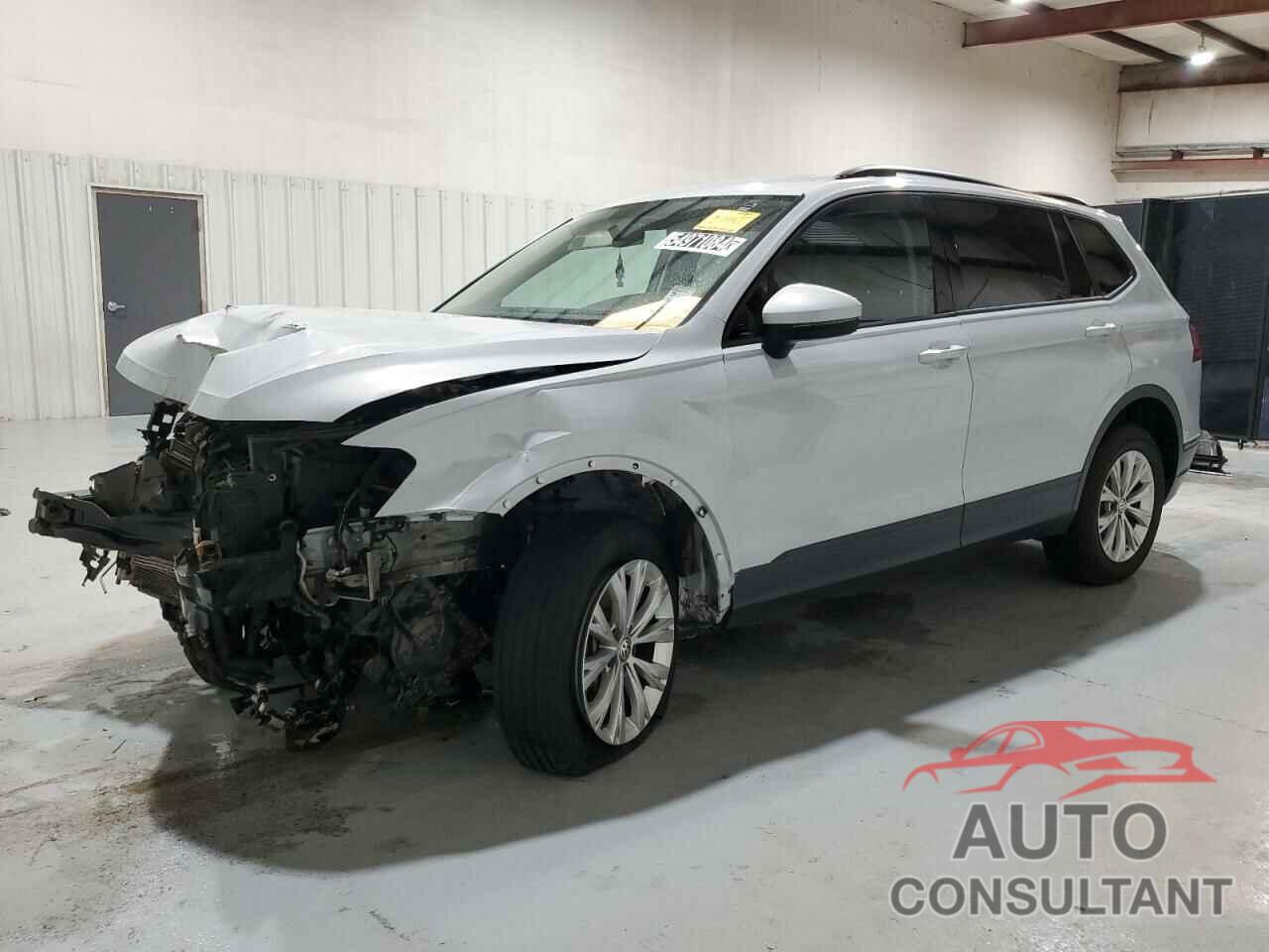 VOLKSWAGEN TIGUAN 2018 - 3VV1B7AX0JM101039