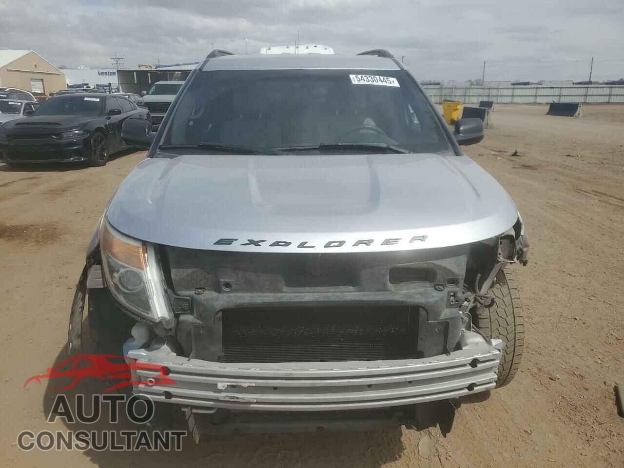 FORD EXPLORER 2011 - 1FMHK8B83BGA28556