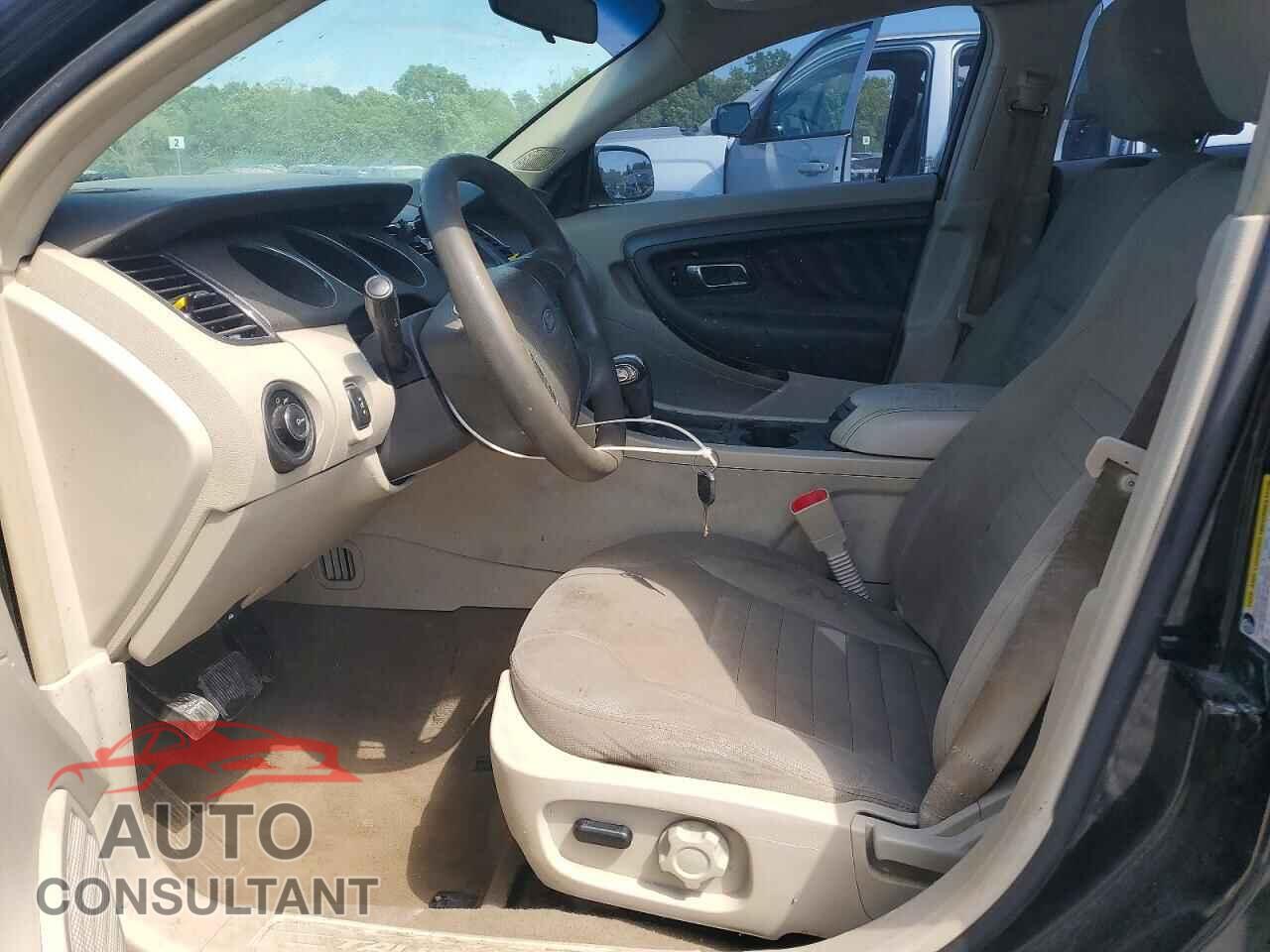 FORD TAURUS 2010 - 1FAHP2DW1AG112670