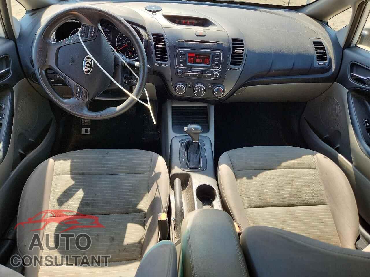 KIA FORTE 2015 - KNAFX4A66F5372810