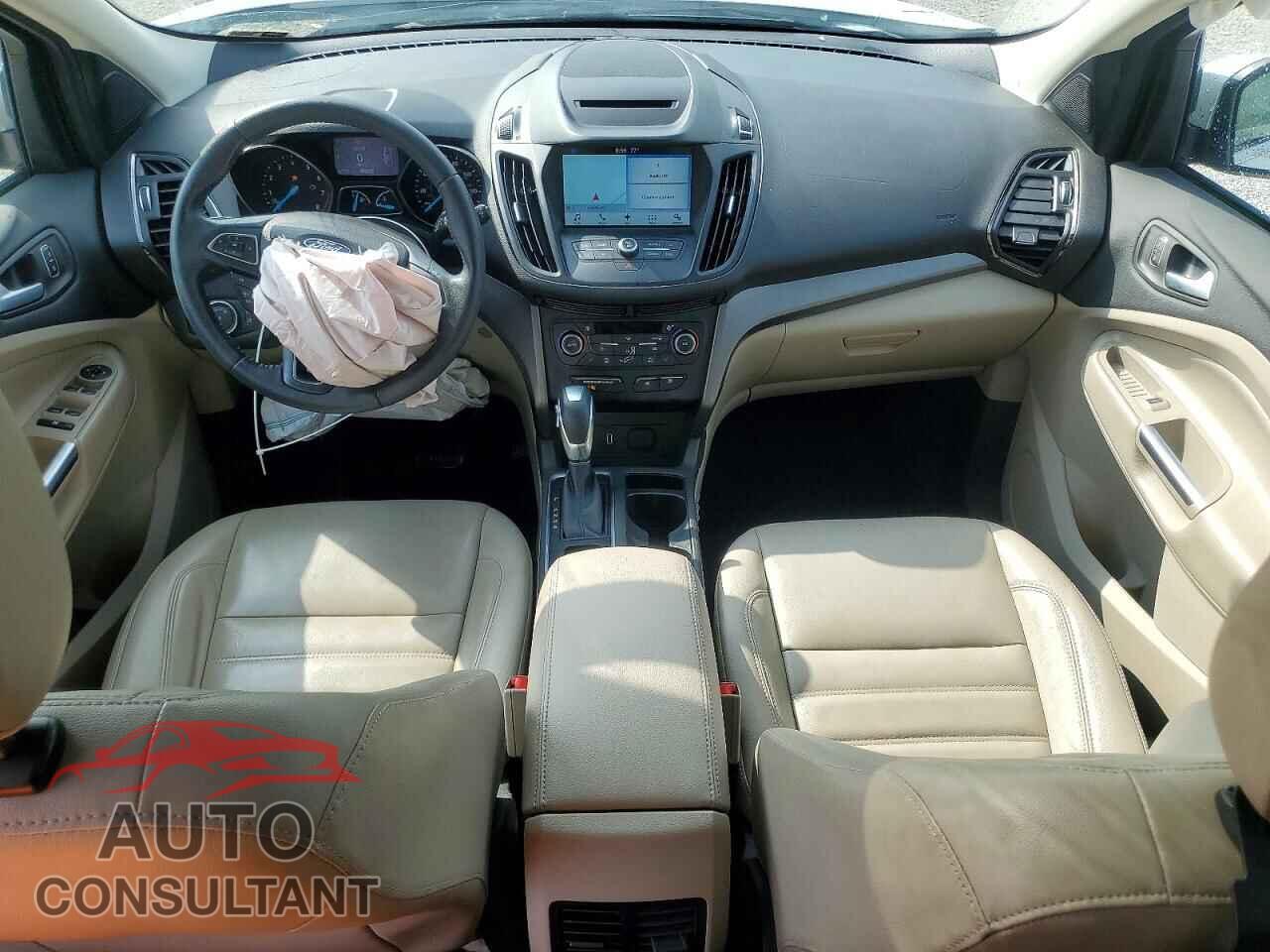 FORD ESCAPE 2018 - 1FMCU0HD2JUB59214