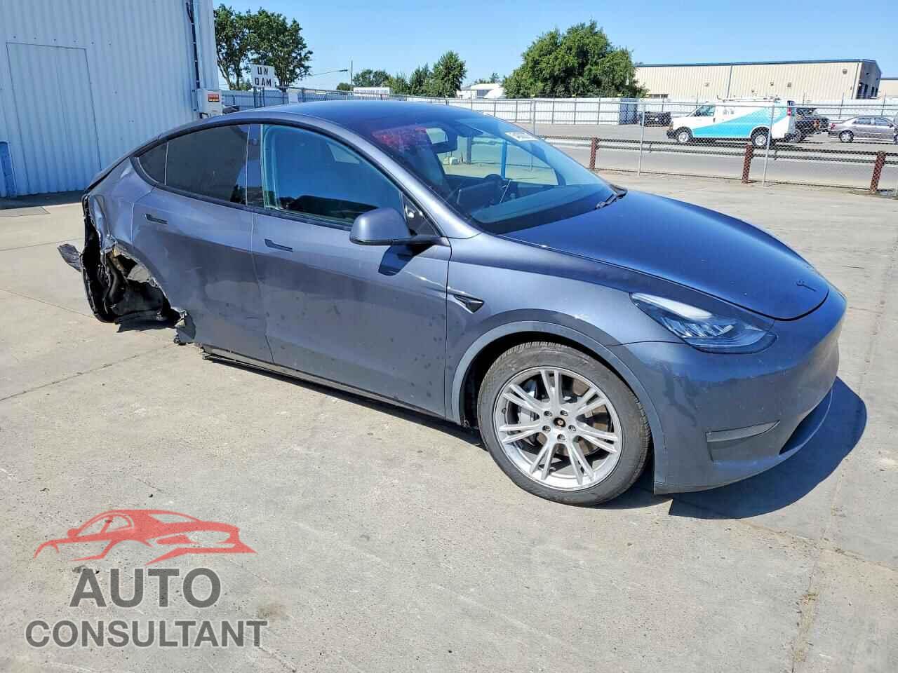 TESLA MODEL Y 2021 - 5YJYGDEE4MF063149