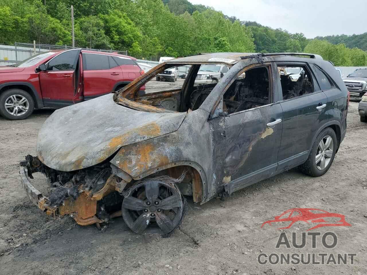 KIA SORENTO 2013 - 5XYKUCA6XDG399758
