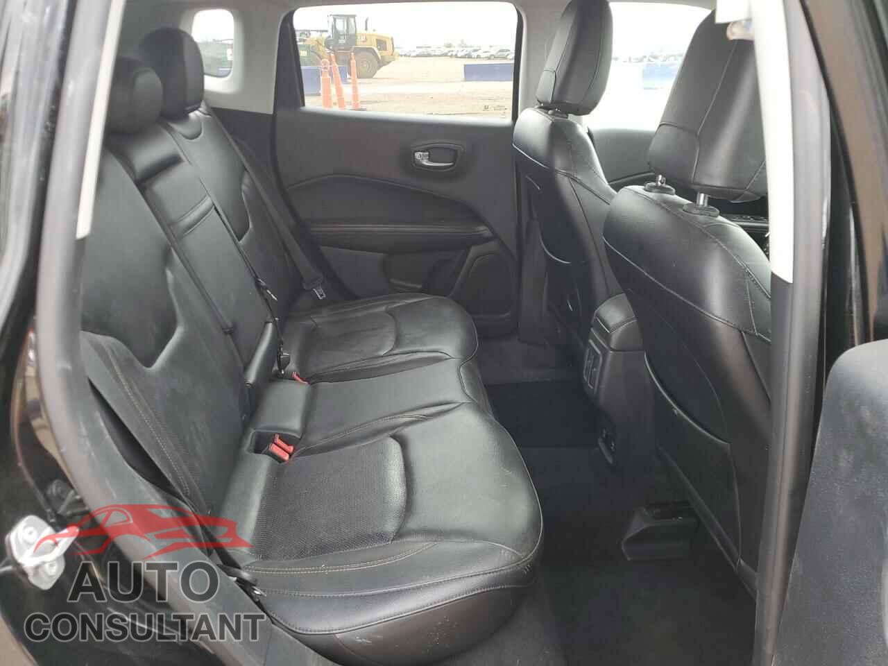 JEEP COMPASS 2018 - 3C4NJDCB5JT104687