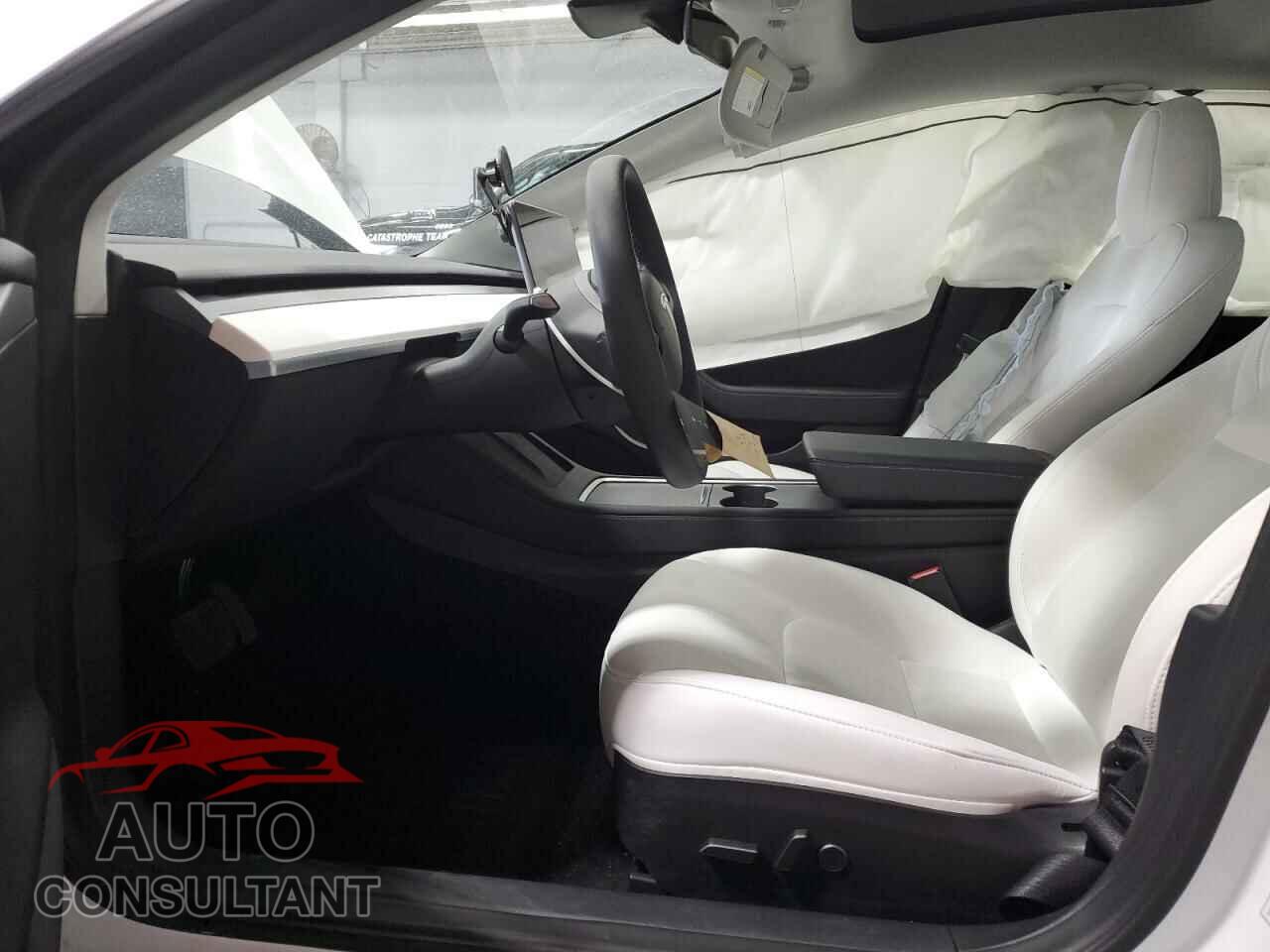 TESLA MODEL 3 2023 - 5YJ3E1EA0PF696960