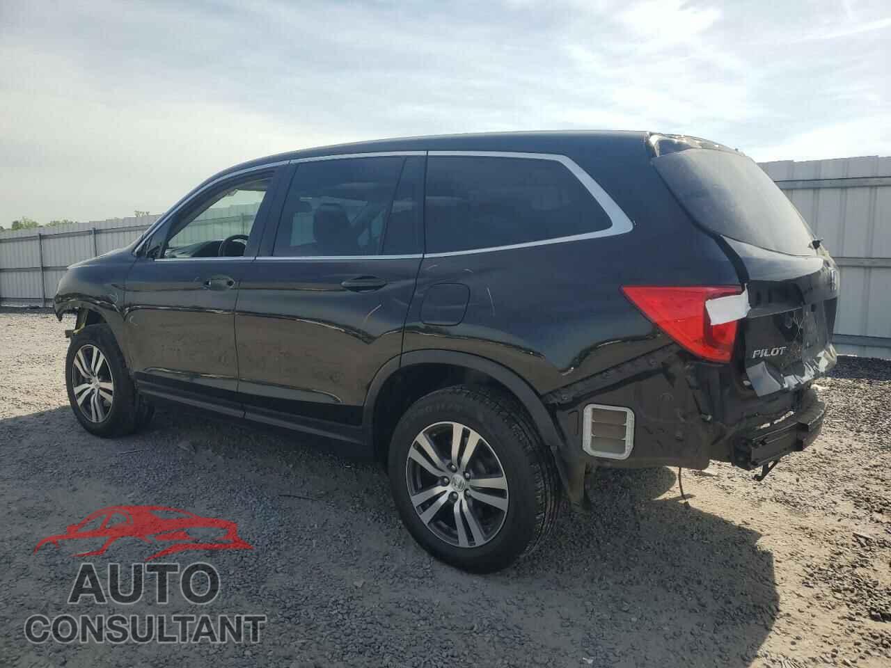 HONDA PILOT 2017 - 5FNYF6H51HB057020