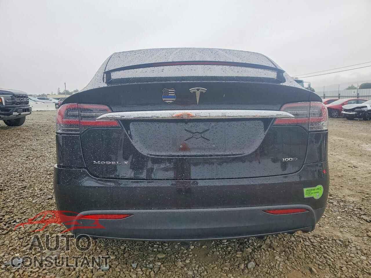 TESLA MODEL X 2017 - 5YJXCAE24HF060222