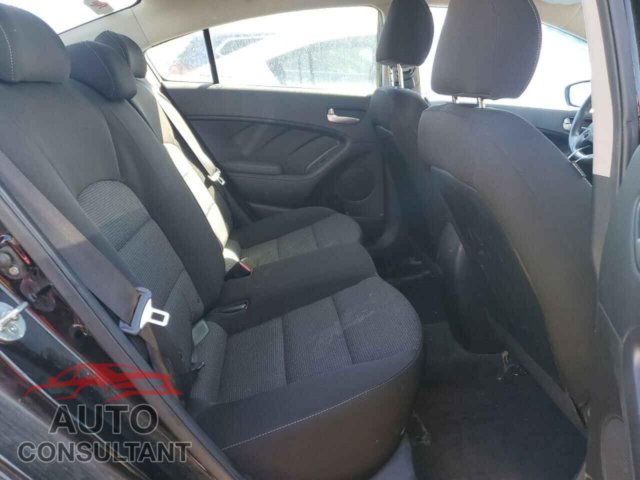 KIA FORTE 2017 - 3KPFK4A74HE140241