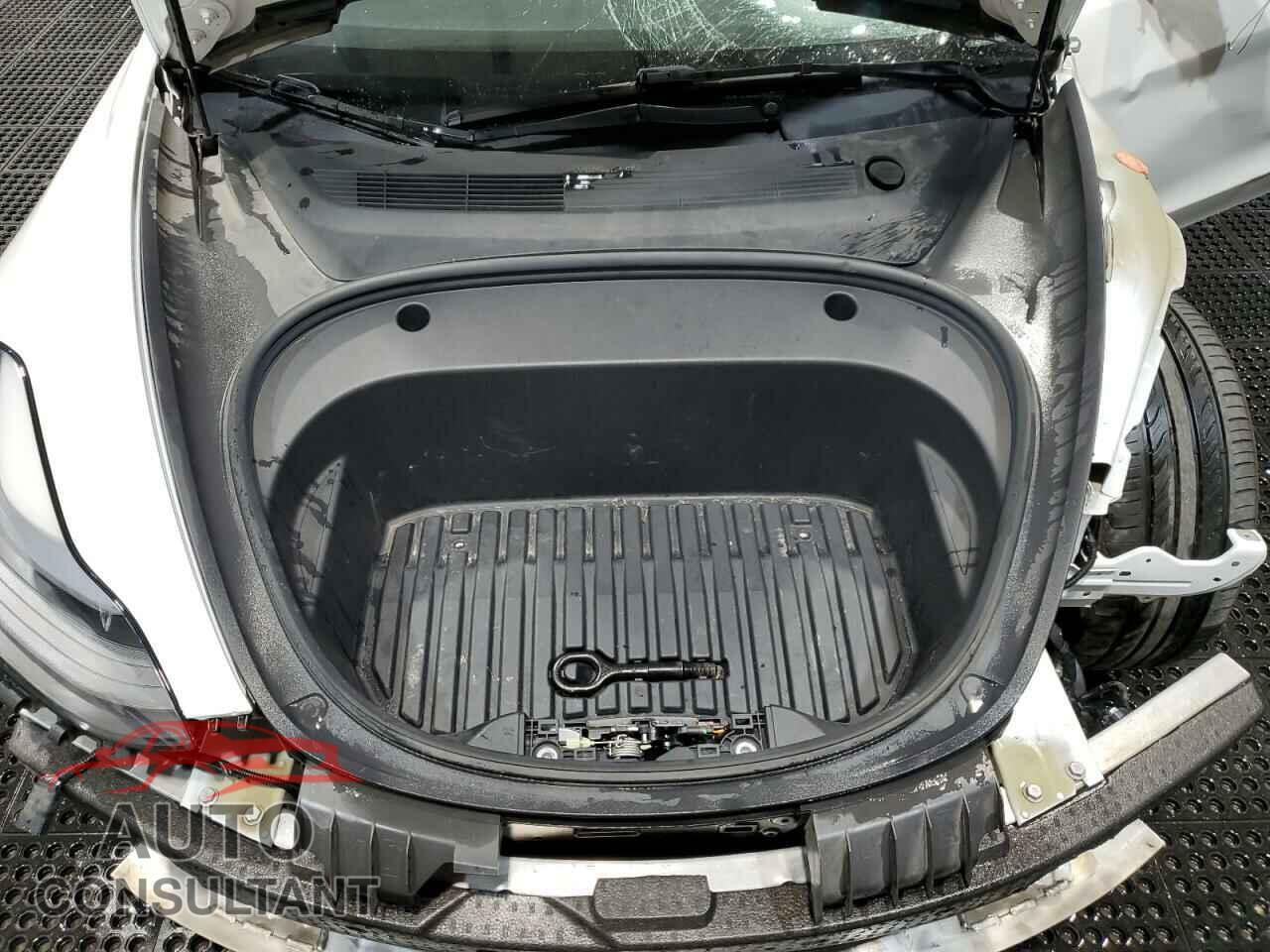 TESLA MODEL 3 2022 - 5YJ3E1EA6NF370092