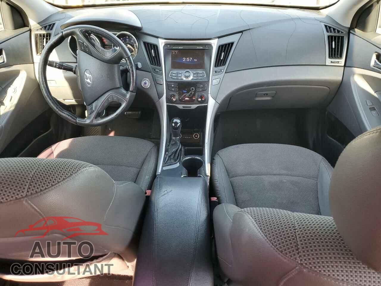 HYUNDAI SONATA 2011 - 5NPEC4AC2BH098841
