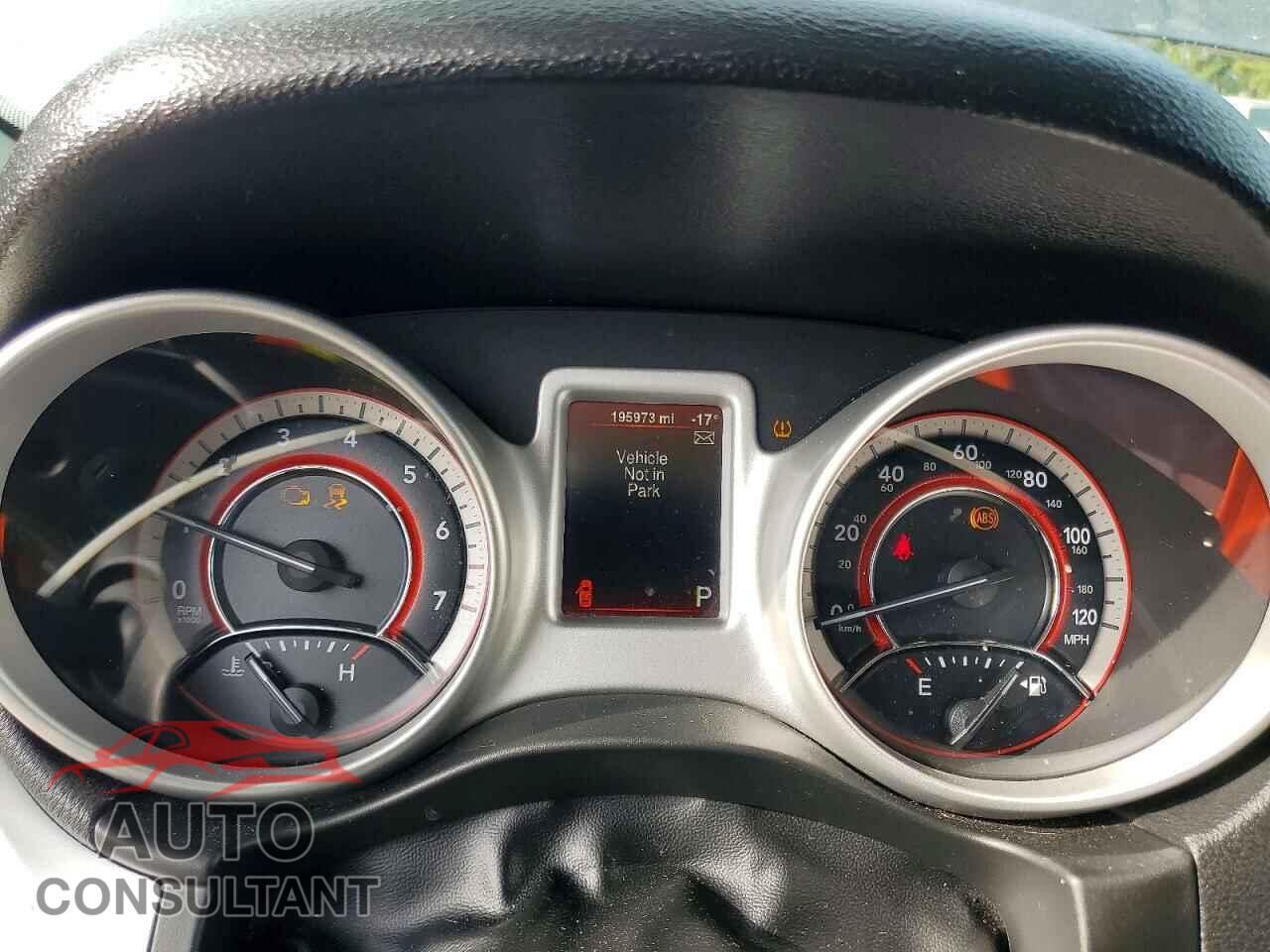 DODGE JOURNEY 2015 - 3C4PDCBG8FT712279