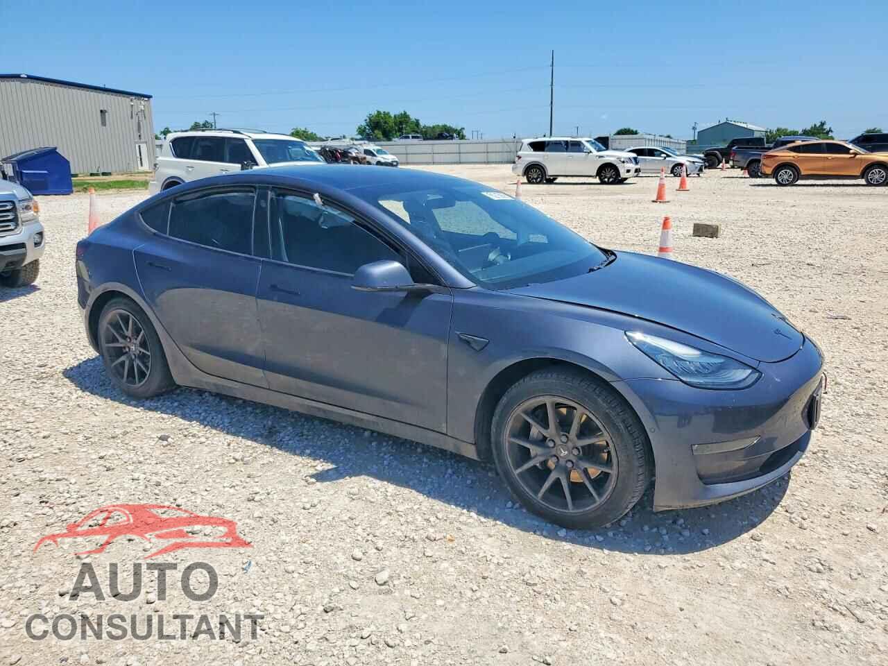 TESLA MODEL 3 2018 - 5YJ3E1EA6JF033996