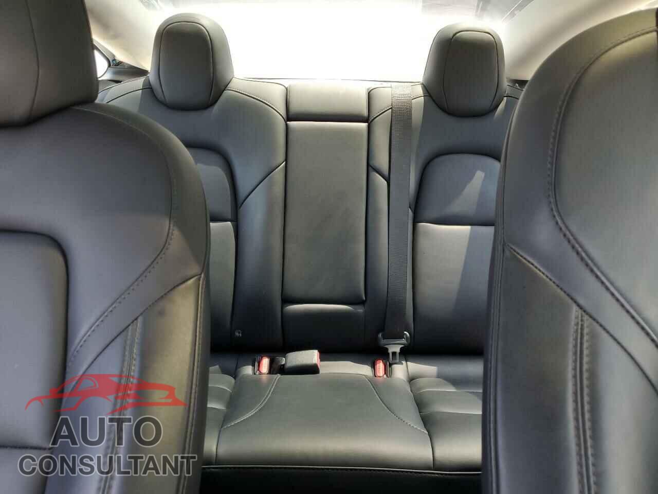 TESLA MODEL 3 2022 - 5YJ3E1EA7NF369131