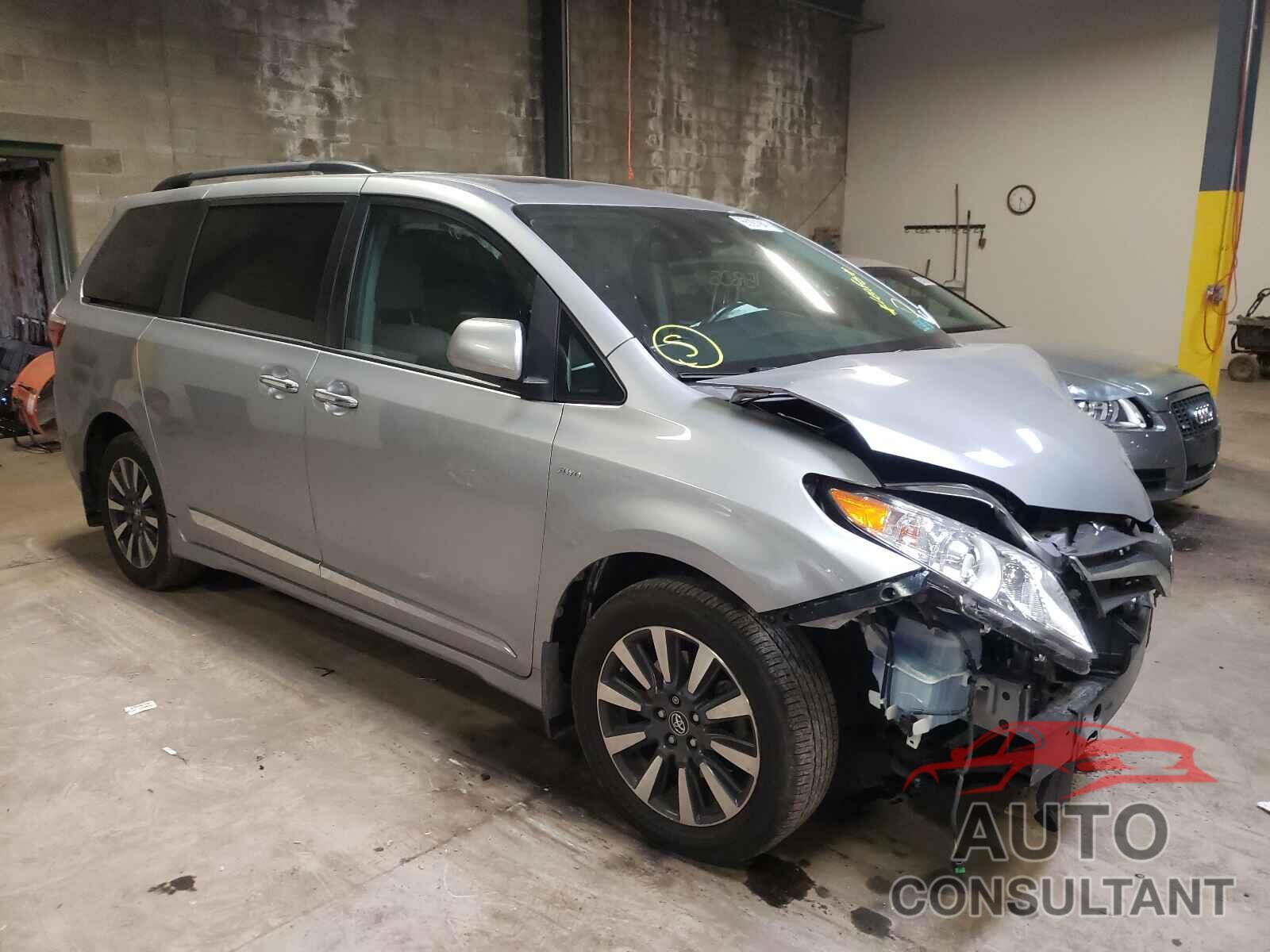 TOYOTA SIENNA 2018 - 5TDDZ3DC8JS203312