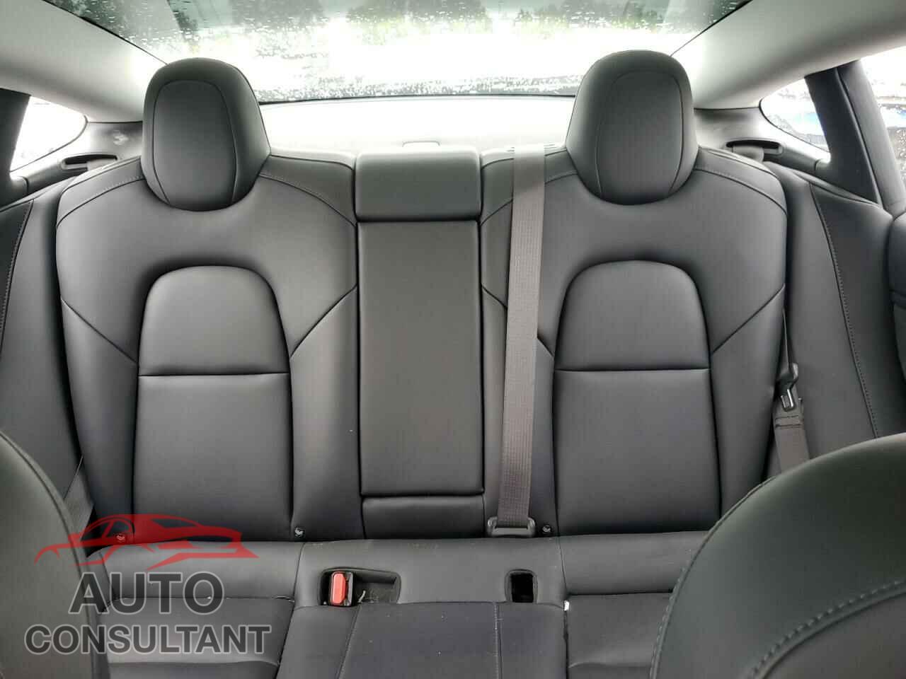 TESLA MODEL 3 2018 - 5YJ3E1EB4JF072921