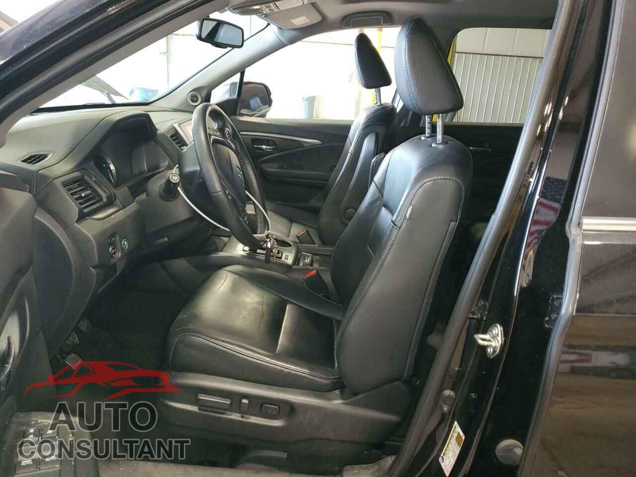 HONDA PILOT 2017 - 5FNYF6H58HB087003