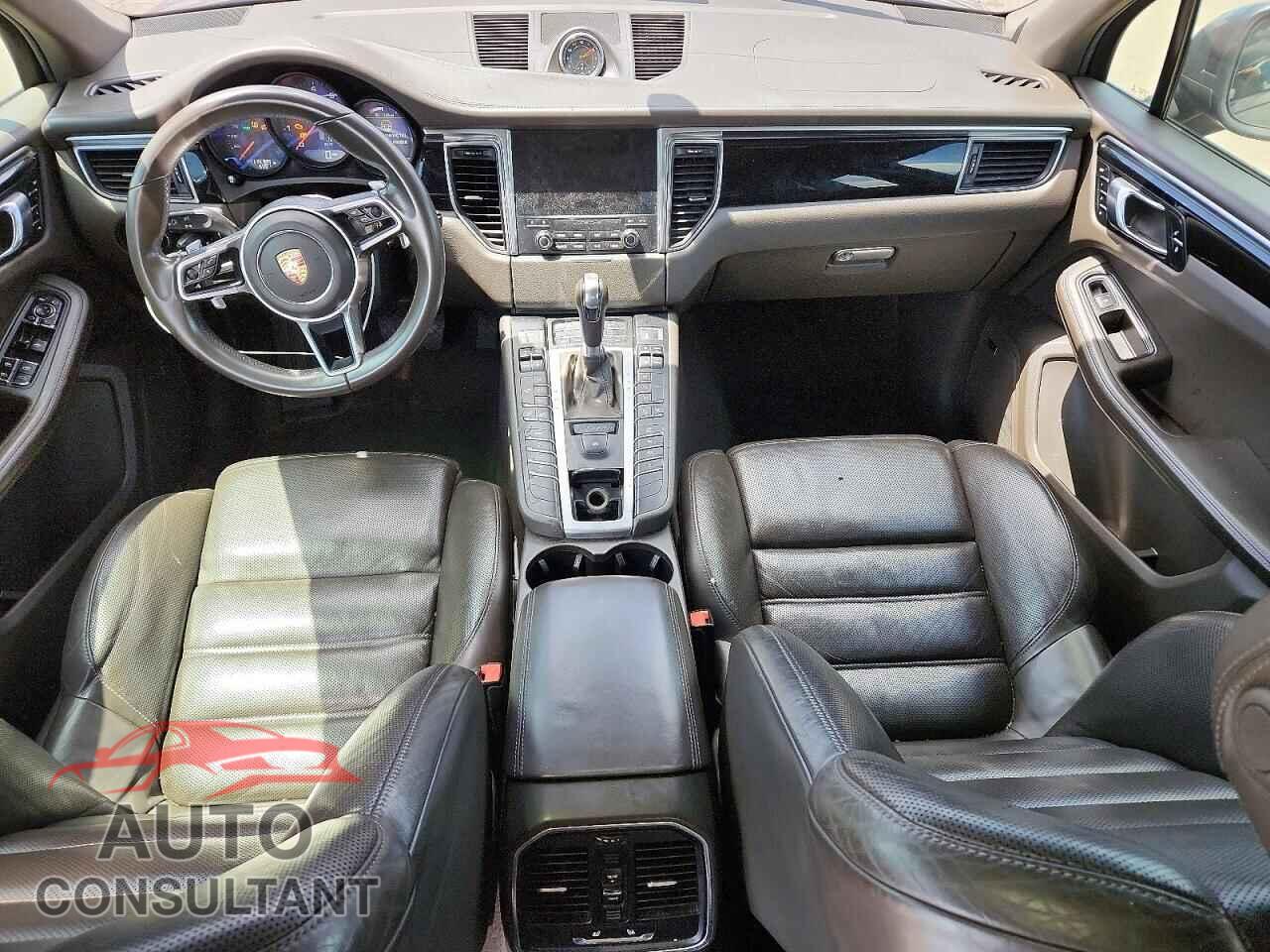 PORSCHE MACAN 2017 - WP1AG2A57HLB56261