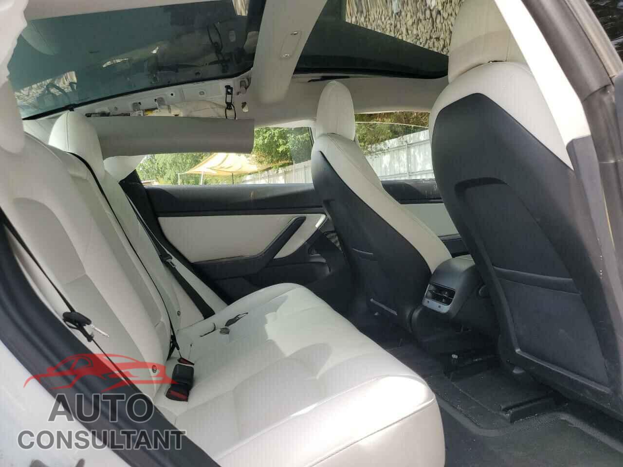 TESLA MODEL 3 2018 - 5YJ3E1EA3JF169566