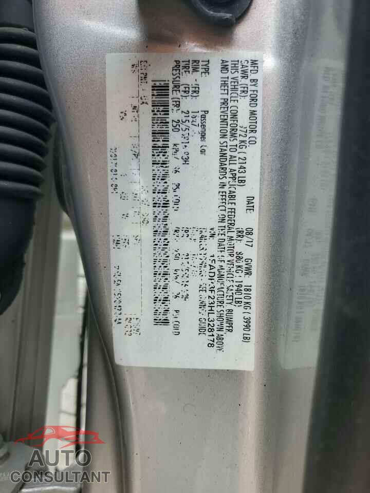 FORD FOCUS 2017 - 1FADP3F23HL328178