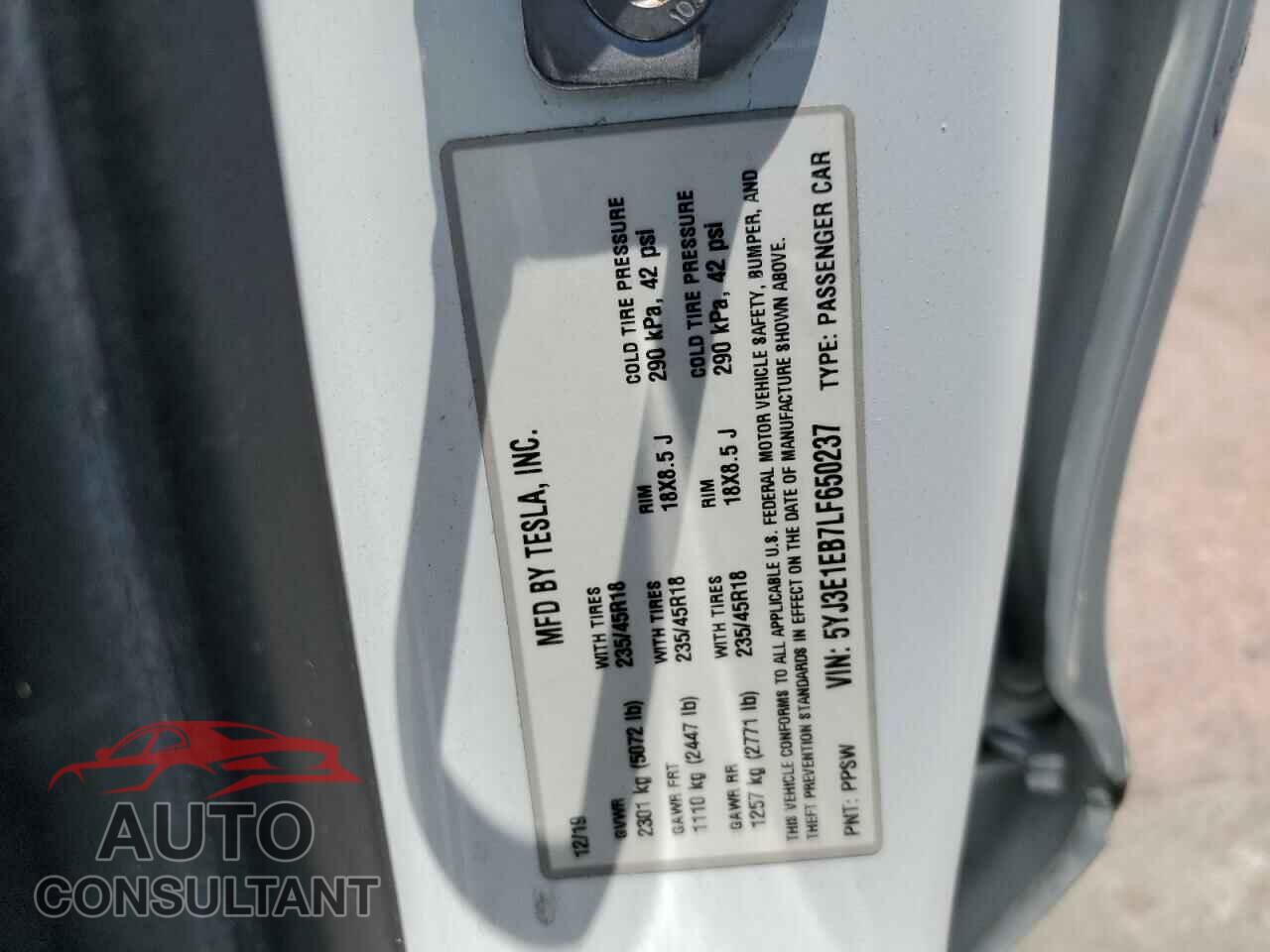 TESLA MODEL 3 2020 - 5YJ3E1EB7LF650237