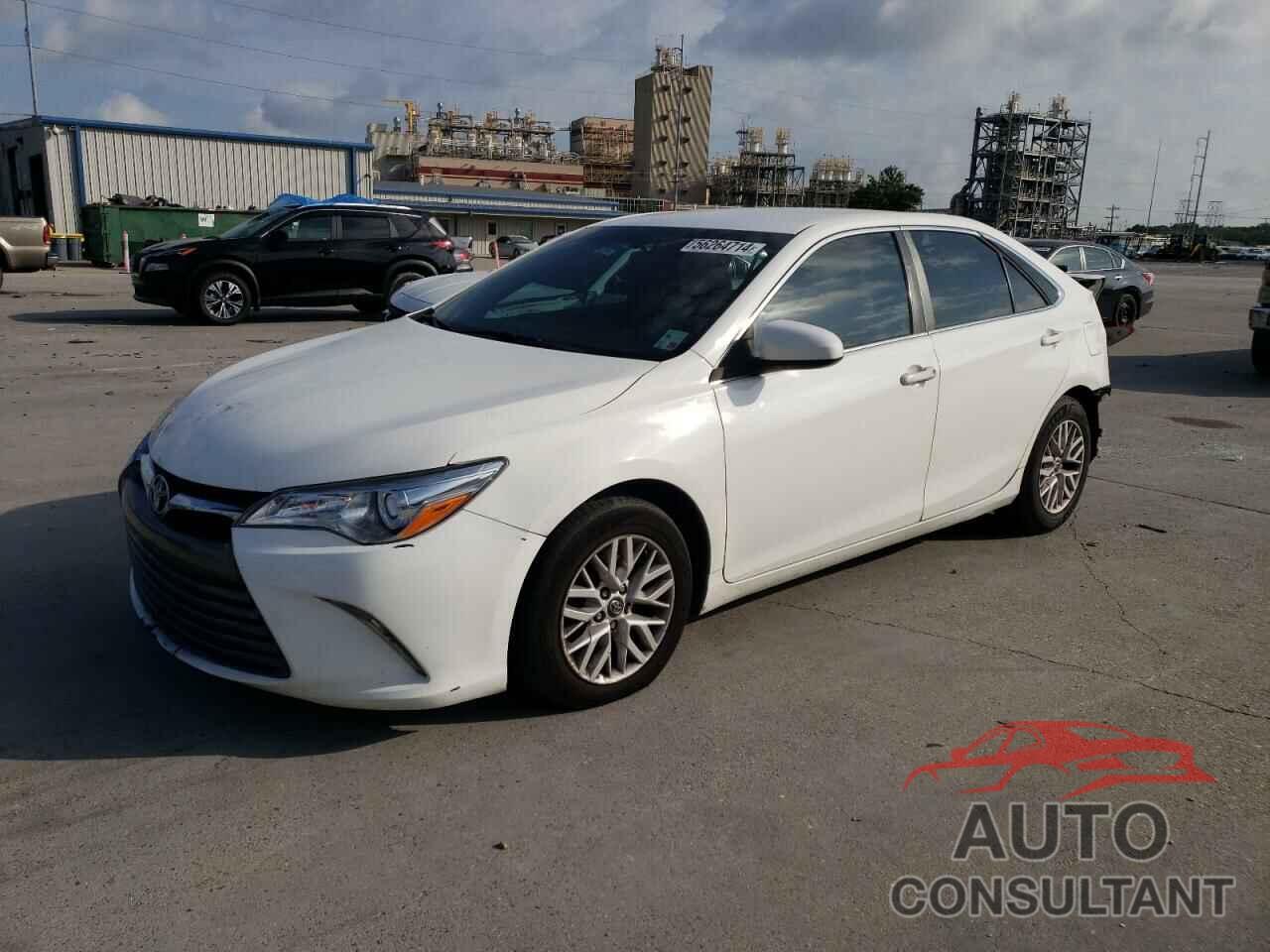 TOYOTA CAMRY 2016 - 4T4BF1FK9GR569262