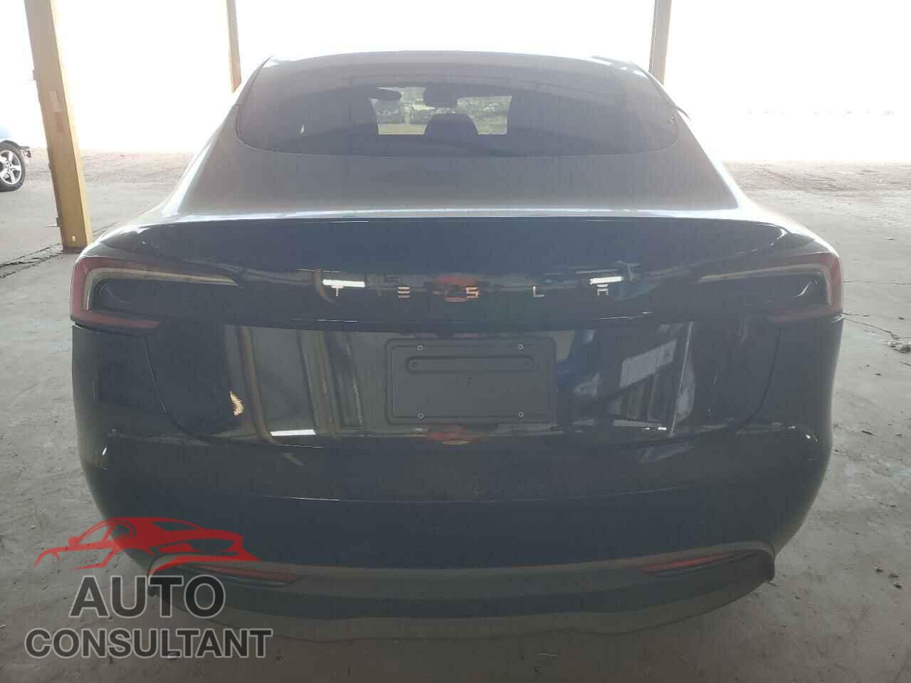 TESLA MODEL 3 2024 - 5YJ3E1EAXRF717848