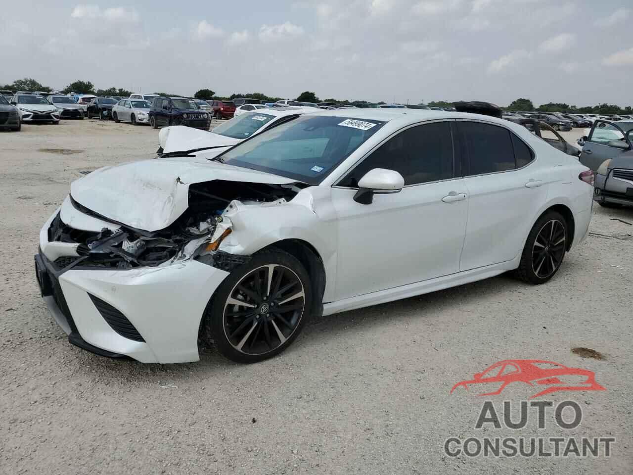 TOYOTA CAMRY 2018 - 4T1B61HK7JU074279