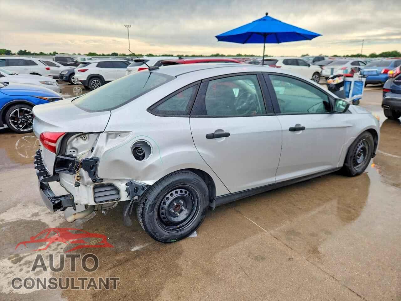 FORD FOCUS 2016 - 1FADP3E28GL361743