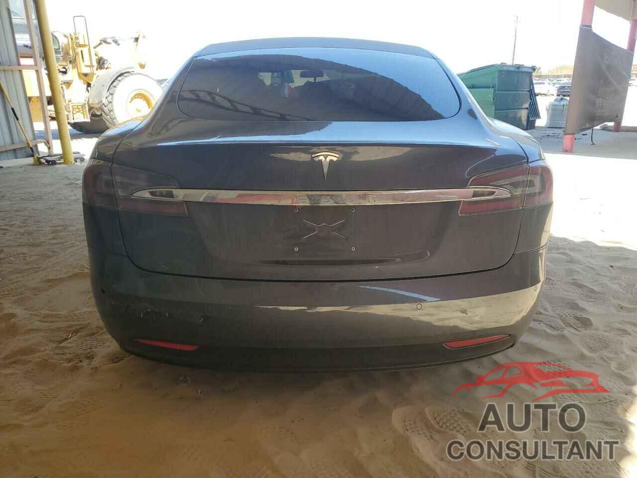 TESLA MODEL S 2017 - 5YJSA1E18HF192715